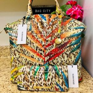 Brahmin large purse and matching wallet